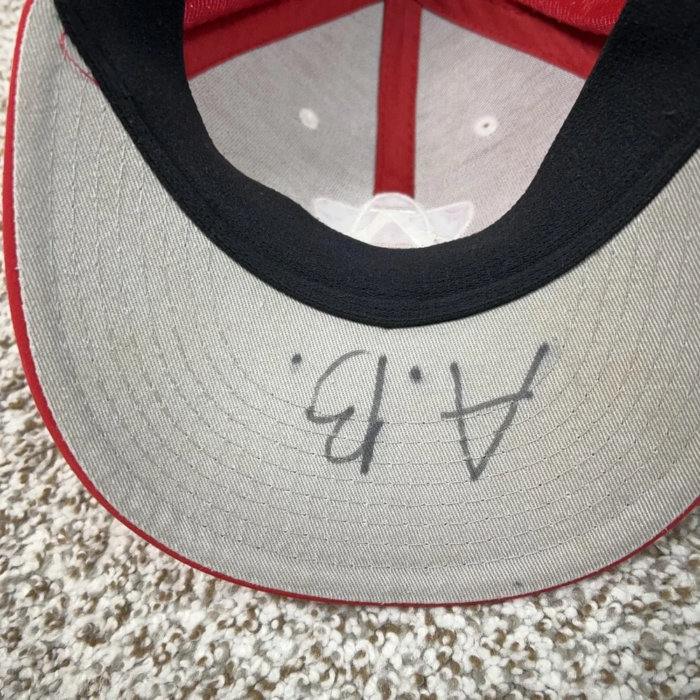 The Unbranded Brand atoms hat